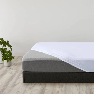 The Casper Breathable Mattress Protector