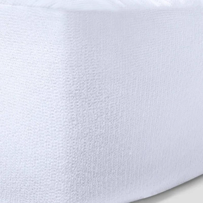 The Casper Breathable Mattress Protector - Image 3