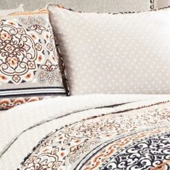 Nesco Quilt Navy/ Coral 3 Piece Set - Lush Décor