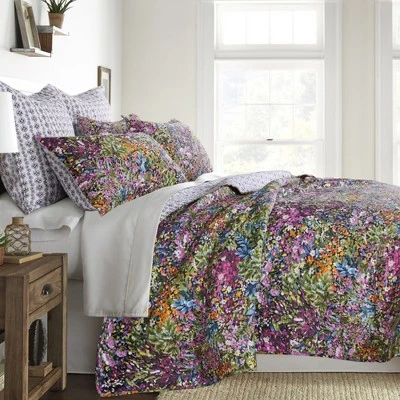 Basel Floral Quilt And Pillow Sham Set - Levtex Home - Image 3