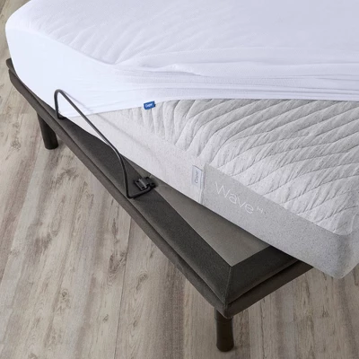 The Casper Breathable Mattress Protector - Image 2