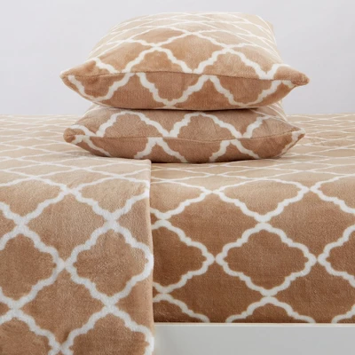 Great Bay Home Printed Velvet Plush Warm And Cozy Fleece Sheet Set - Image 3